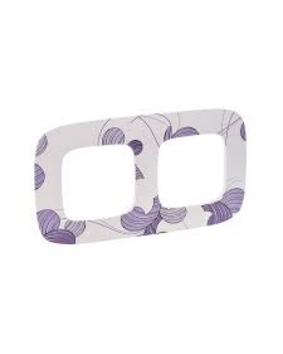 Рамка Legrand 754362 в Пскове Крепежные изделия Pintop.ru